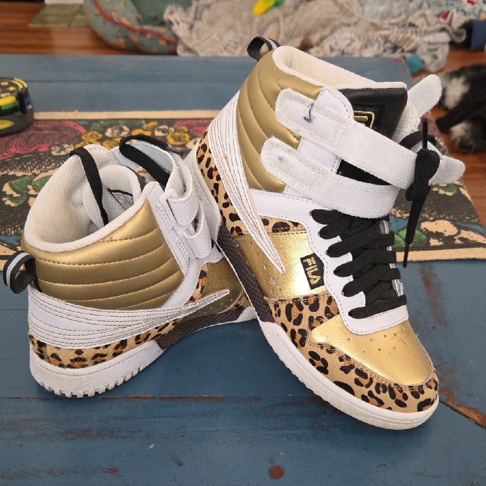 Fila Womens Gold and Leopard Print High-Top Sneakers